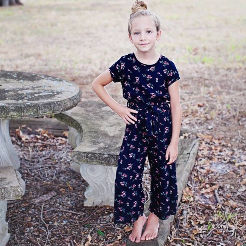 🌸Girls boutique Jumpsuit  in navy floral